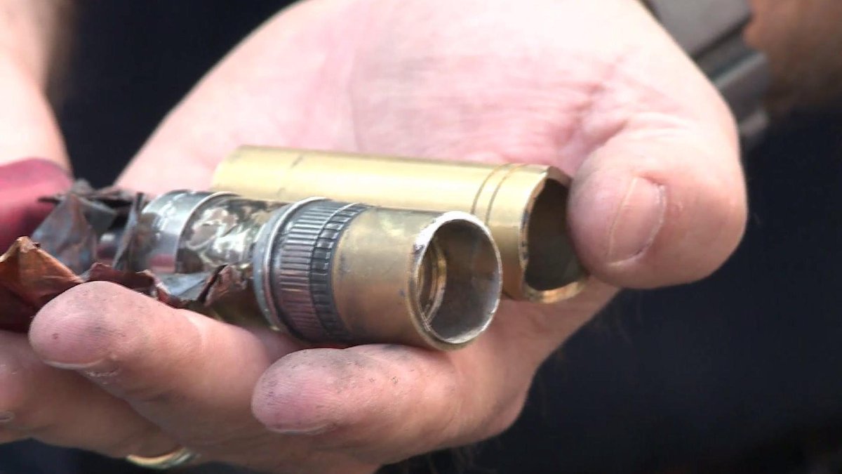 Электронные сигареты. Выбросил электронную сигарету. Курить электронные сигареты. Взрывание электронных сигарет. Девайсы электронные сигареты.