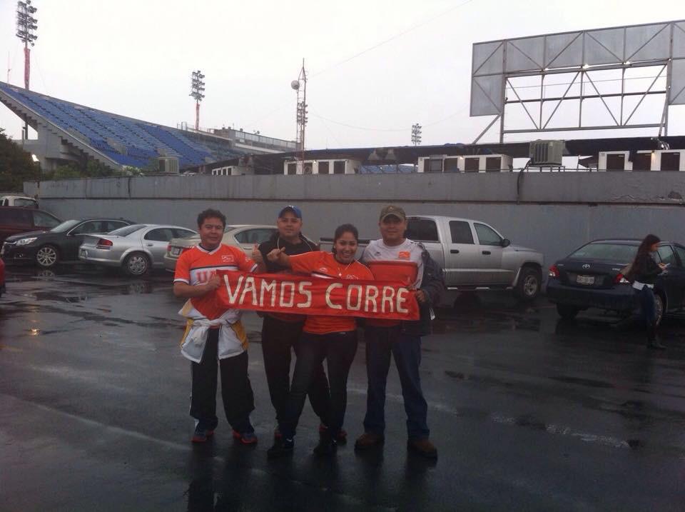 davidhdzb's tweet photo. #InvasionNaranja todos somos #FuerzaNaranja Jajajaja che raza apoyando al @CFCorrecaminos a veda @asiesmonterrey http://t.co/Ysaa5xLLQO