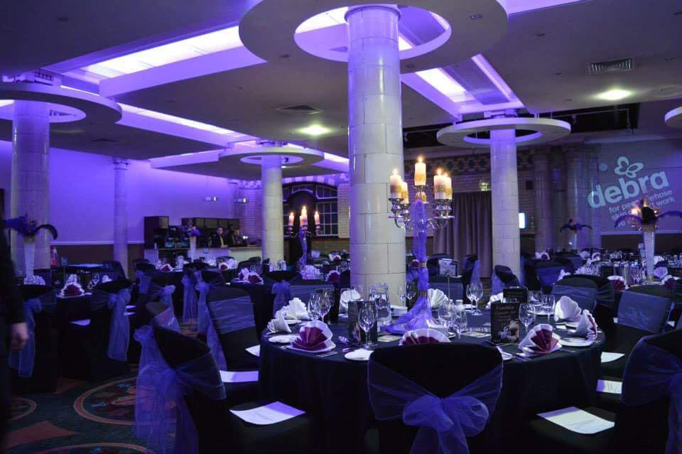 klassic_events's tweet photo. Fabulous theming for our Venetian Masquerade Ball. 💜🎭 http://t.co/YIYCfPQzsn