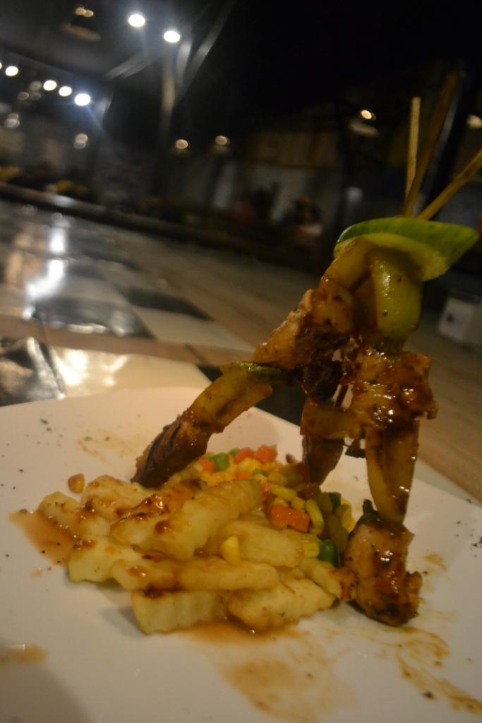 jamers, already hungry? uyeah because it's fabulous luch time! try our delicious Chicken Yakitori