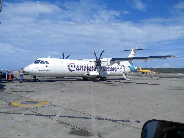 asdruly's tweet photo. ATR 😄 @BWAVirtual ✌✈ #CCS #SVMI @De_aviacion @maraskies @Aviacion_GT http://t.co/zlxJA7DbK8