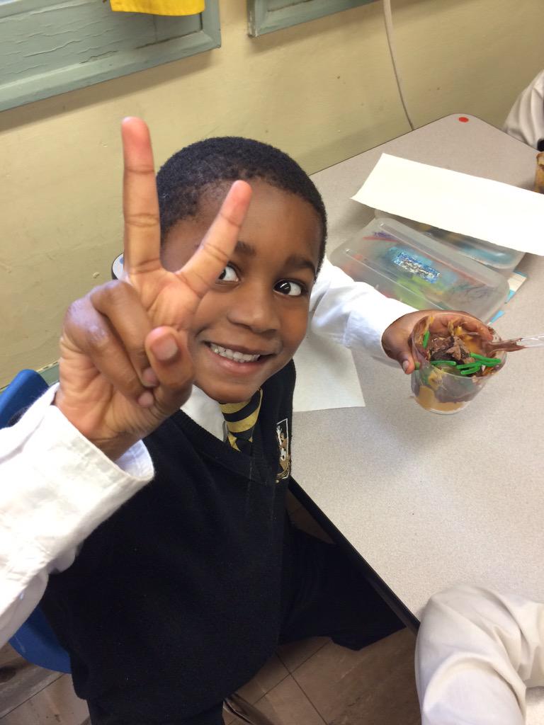 CCPKinderTeach's tweet photo. Soil models were a success! Bedrock, subsoil, topsoil and humus all represented with food! #icanschools #kindergarten http://t.co/bMUMK3t6ST