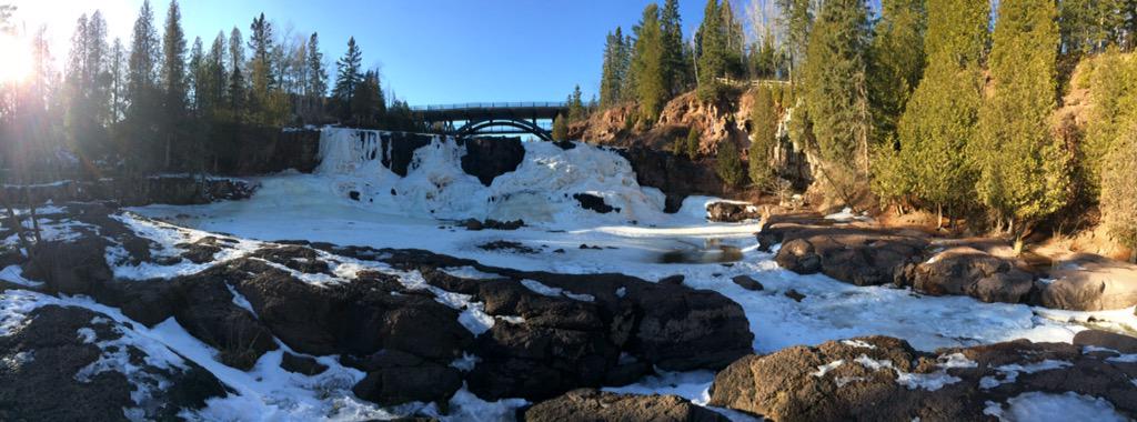Tweeksa's tweet photo. #GooseBerryFalls 🌸🌲☀️ http://t.co/7v22vD1jjD