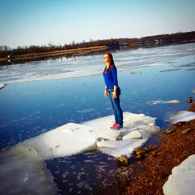 Stephanie8541's tweet photo. #IceFloat #Winter #Ice #Snow #Water #IceMelting #WinterIsEnding #Winter2015 #SpringIsAlmostHere #Beach http://t.co/U6ZBwmQbAw