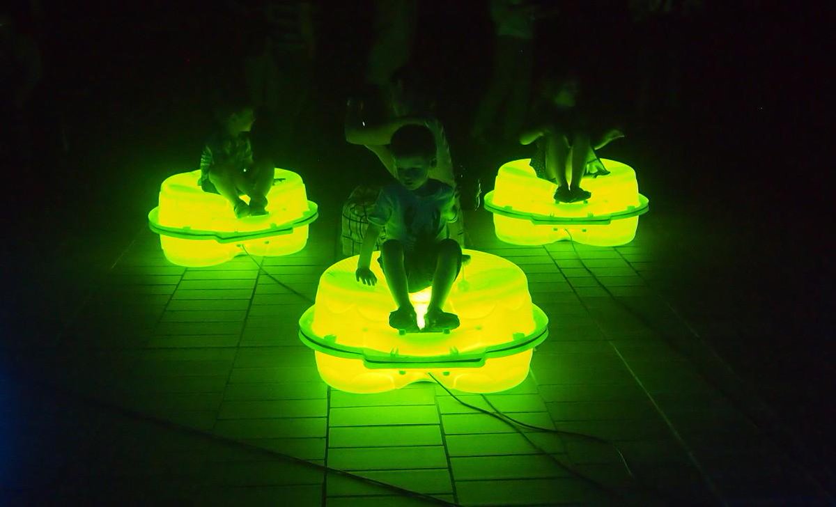 dkillumination's tweet image. @enlighten_cbr 

  Just some of many the children at Enlighten enjoying my installation 'Polyphonic Electronic'