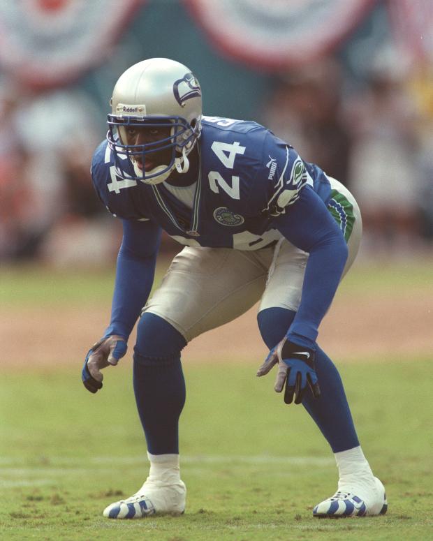 Happy Birthday to Shawn Springs, who turns 40 today! 