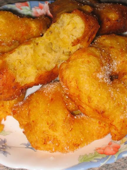 Buñuelos, churros, porras, coca de llanda, chocolate,... disfruta de las fallas en Segle XXI !!!