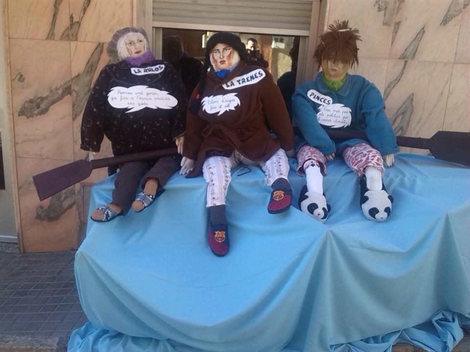 copealcoy's tweet photo. Els Nanos toman el Raval de #Cocentaina @ACocentaina @PSPVCocentaina @ppdecocentaina @CompromisCocen @C03820 http://t.co/XT6ko4EUWs