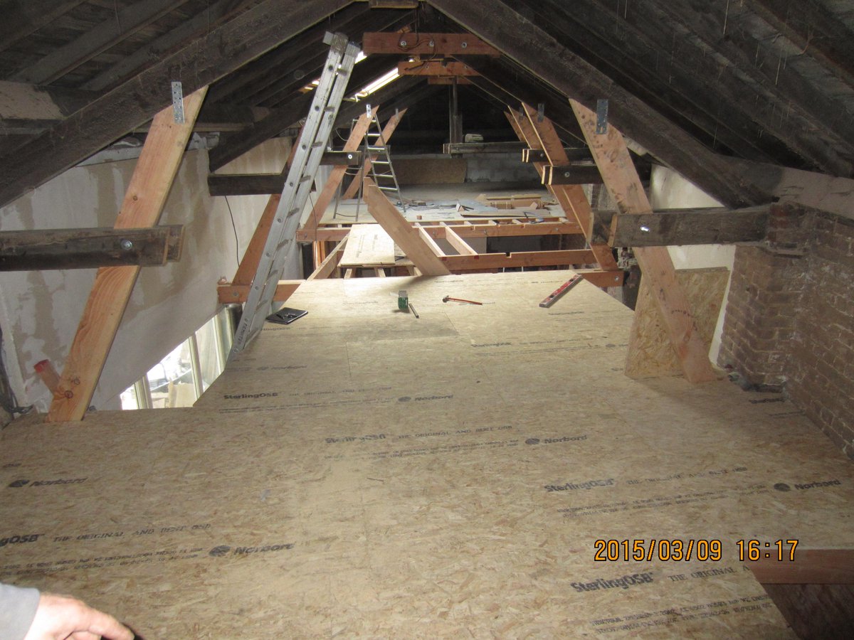 JeanGrell's tweet image. ONE: Le deuxième niveau, sous forme de mezzanine, prend forme... nous sommes satisfaits de l'évolution de ce chantier