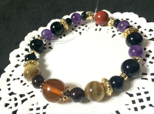 blog.naver.com/eunbeunbe/2202… [원석팔찌] 유희왕 GX - 패왕 쥬다이 / 유희왕 온리전 <데스티니 드로> 지름신 이벤트의 경품으로 협찬했습니다. ㅎ님께 가게 되었습니다. 감사합니다!