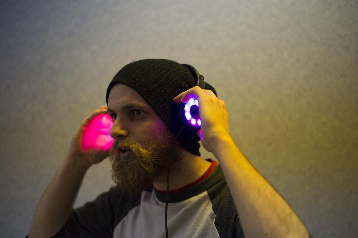 simonlaumet's tweet image. A very productive weekend! Loved designing &amp;amp; building the @happy_commute prototype :) #fabhack15 #iot