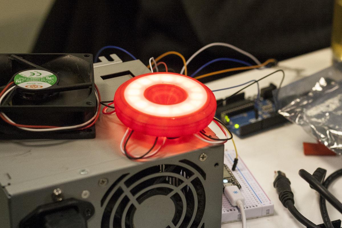 simonlaumet's tweet image. A very productive weekend! Loved designing &amp;amp; building the @happy_commute prototype :) #fabhack15 #iot