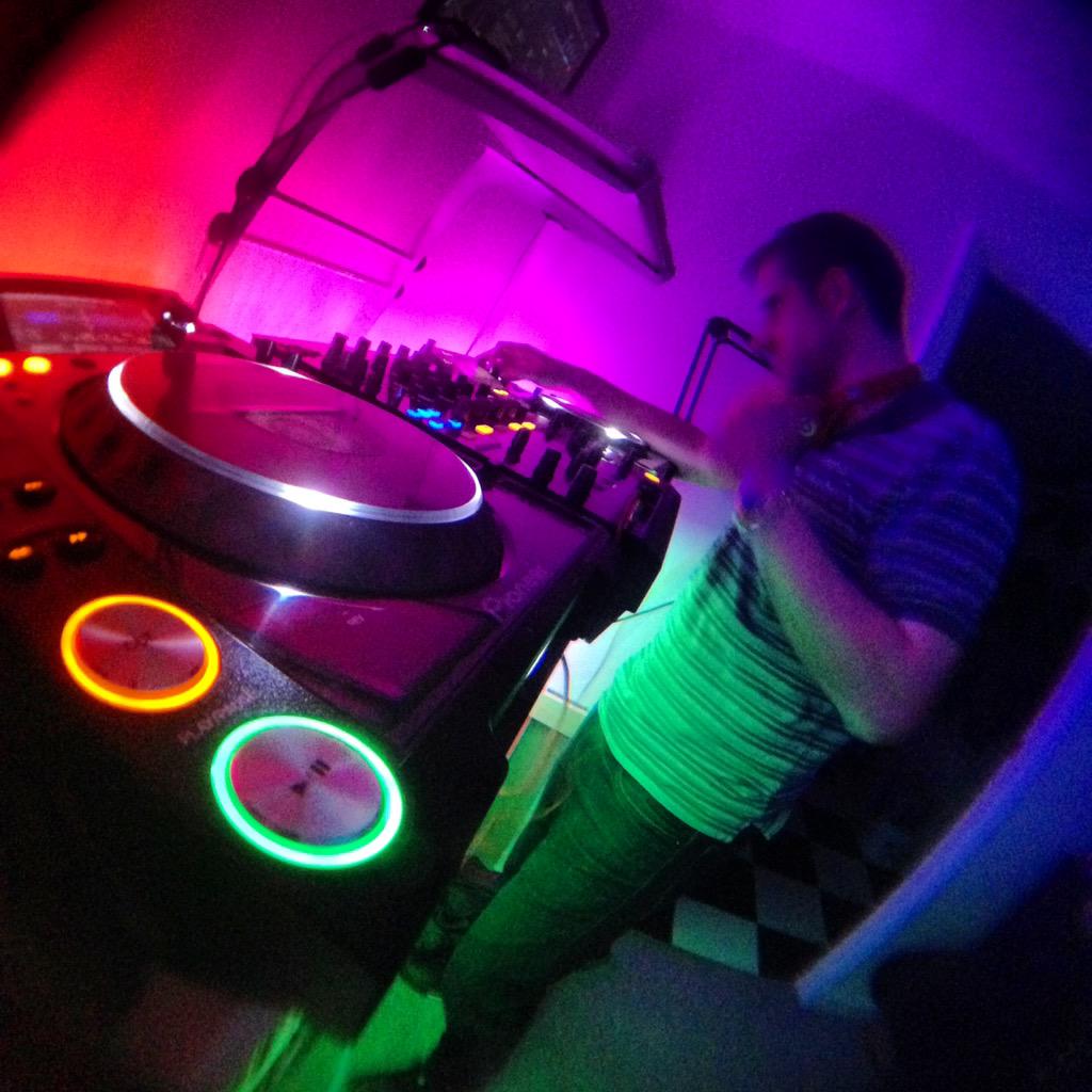 GetOnItJackin's tweet photo. Last nights show with the amazing @TheWideboys is now available to download http://t.co/ePknVC0SC1 http://t.co/i74Hn6Jqmy