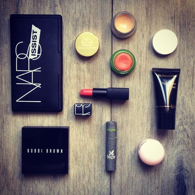 MoNagromTweete's tweet photo. This morning ☺️ ! (Vous remarquerez mon côté #NARSissist ! ) #tataharper #veryaudacious #nars #niagara #RMSbeauty … http://t.co/sIjzGXsVvJ