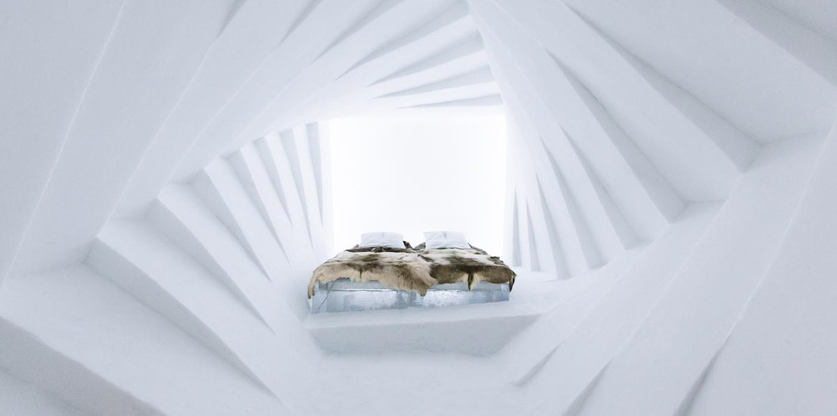 Lufthansa_FCT's tweet photo. What a nice way to make the best out of the cold @ICEHOTEL_Sweden! #FirstClassStay
Photo © Paulina Holmgren http://t.co/MyiYG8Hf5v