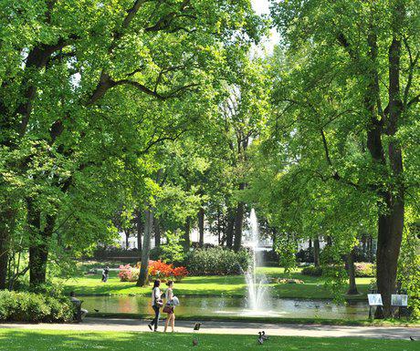 luxurytravel's tweet image. The 8 most beautiful parks and gardens of Paris bit.ly/1F2FtA0