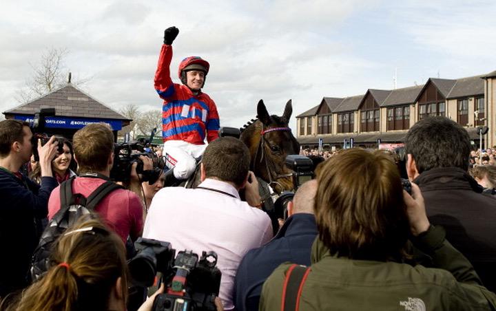 GetYourTipsOut's tweet photo. Who wins the Champion Chase?

RT for Sire De Grugy

FAV for Sprinter Sacre

Reply with anyone else! http://t.co/KrvwsLsl6E