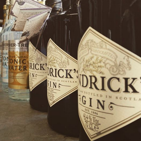 thisiskays's tweet photo. It's going to be a shit Wednesday #Ginsday @gravitythinking @HendricksginUK #Hendricks #WinAndTonic http://t.co/qLQ79mKRhJ