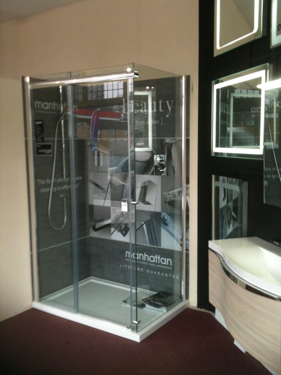 Here's a Manhattan8 Straight Slider on display at HBS Plumbing and Bathrooms in St Albans! manhattanshowers.co.uk/category_produ…