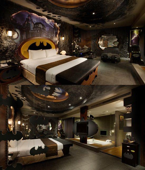 123deviscom's tweet image. Après la #Batmobile la #Batroom ! Reste à savoir si #Batman fait chambre d’hôte.