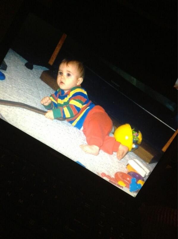 justinvpt's tweet photo. Justin bieber love so mats http://t.co/2sAWikhKMq