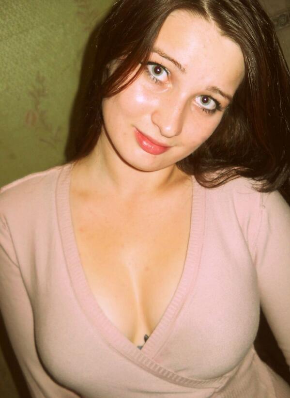 1997_isaeva's tweet photo. ахах ппц фотка .
Конец августа ) http://t.co/Mh1px3cQNn