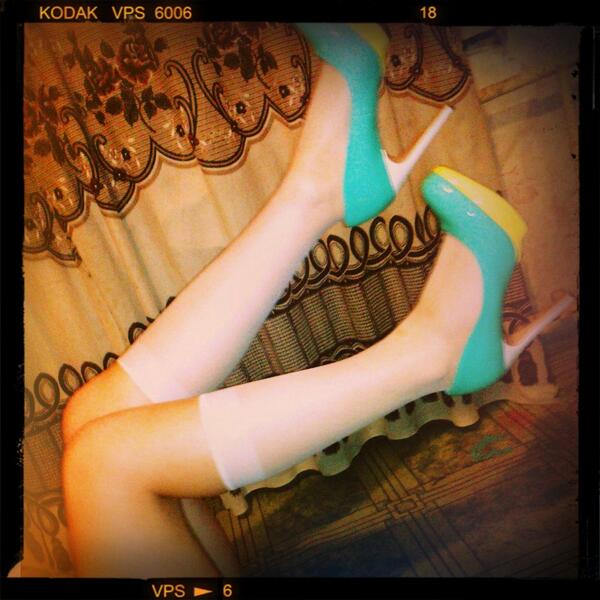 1997_isaeva's tweet photo. Ножки ) http://t.co/qk5iRPxk63