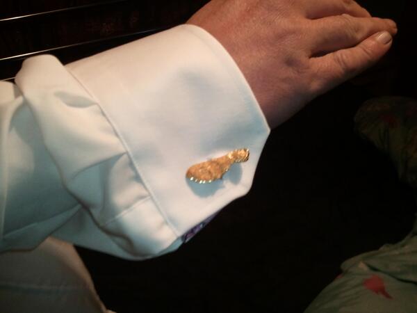 mawhittaker's tweet photo. @DanVividstar @LaJewelleryuk My fabulous cuff links arrived. I absolutely love them. The pic does not do them justice http://t.co/QbHeTIeow1