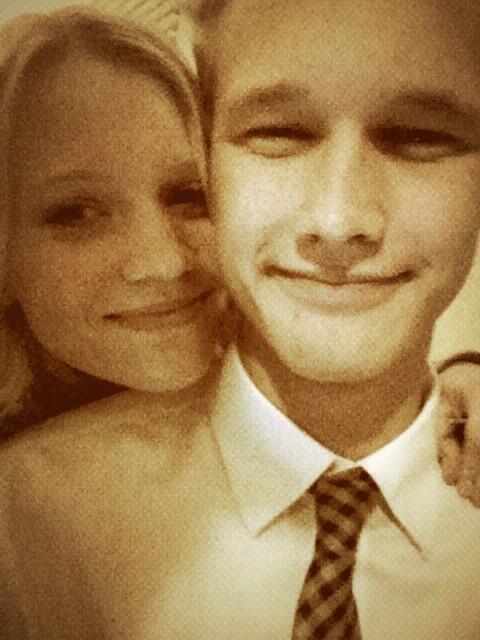 Abifife's tweet photo. So excited for my prom date yeeee http://t.co/UVsZKGXsz8