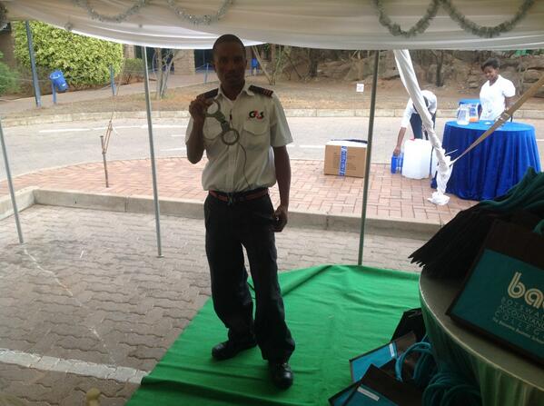 #G4S bringing their finest in the line of security! There's no escaping the law! <a href="/21son/">21son</a> <a href="/GabsCentral/">♡︎liv</a> <a href="/PantsolaLaTeng/">#DrPantsola</a>