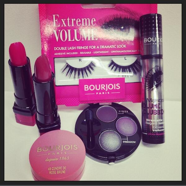 bourjois_uk's tweet image. Sultry smoky eyes or bright bold lips? Win the perfect products for either, RT  &amp;amp; Follow to win 1 of 3 sets!