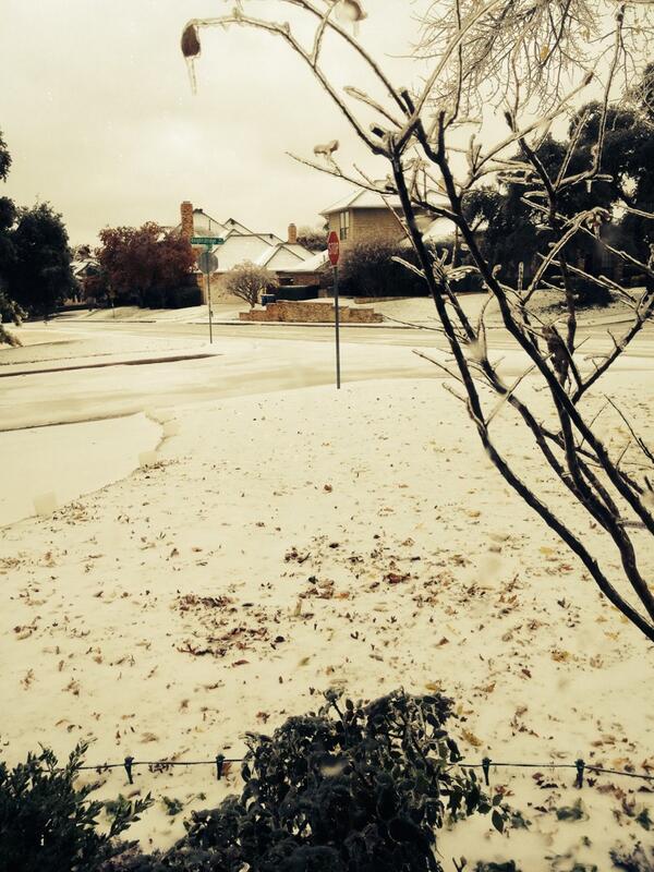 Mike_Fechner's tweet photo. Texas weather reminds me God can shut down a city in 1 day so that we can "Be Still and Know Him!" Ps 46:10 http://t.co/7FL2EarrnQ