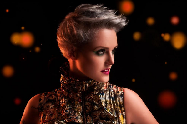 Dallas_Benjamin's tweet photo. Gorgeous shot of one of my clients from a recent photo shoot at the #salon! #color #hair http://t.co/3zy2w7Olbt