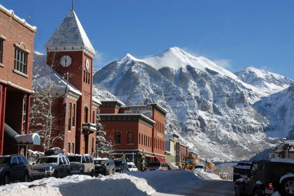 Telluride_Home's tweet photo. We're Celebrating 7+ Feet of Snow in #Telluride with Deep Discounts on Holiday Rentals! Book 7 Nights, Get 2 FREE h… http://t.co/tfve0176Ov