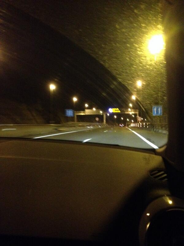 Inigo_Plazaola's tweet photo. Camino a la cenita con @DarkPrinceRomeo &amp; @AlinahBBfenty esta noche lo partimos!!! http://t.co/28GwVMLKAs