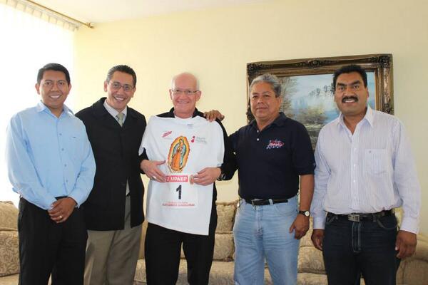 <a href="/ObispoAguilar/">Obispo Aguilar</a> agradece invitación y reporta listo #CarreraGuadalupana en <a href="/DiocesisTehuaca/">Diócesis de Tehuacán</a>, <a href="/UPAEPTehuacan/">UPAEP Tehuacán</a>