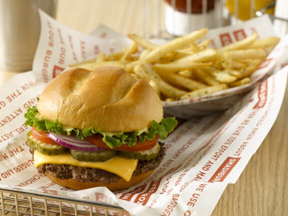 garytmills's tweet image. .@Smashburger plans more restaurants in #Jacksonville, Orlando bit.ly/18e0ARV #diningnotes