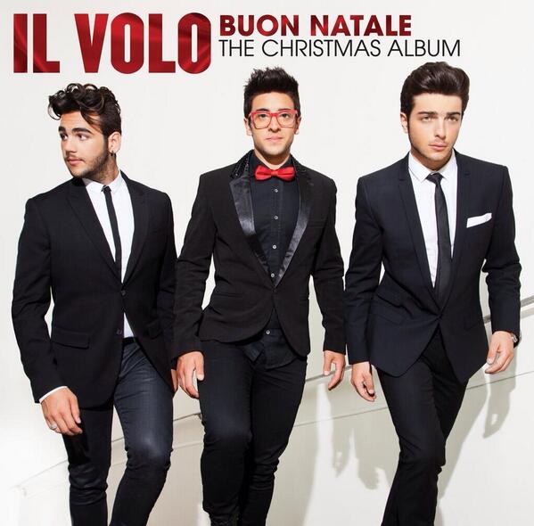 GianGinoble's tweet photo. Hola #ilvolovers y #belifans ! Qué piensan de nuestra versión de "Feliz Navidad" con @belindapop ? es mi favorita! http://t.co/5RNry9fBxi