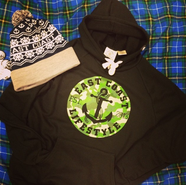 EASTCOASTLIFEST's tweet photo. * NEW CHRISTMAS GIVEAWAY CONTEST * Retweet AND Follow @eastcoastlifest To Be Entered To Win! #EastCoastLifestyle http://t.co/4XdMAQdjui