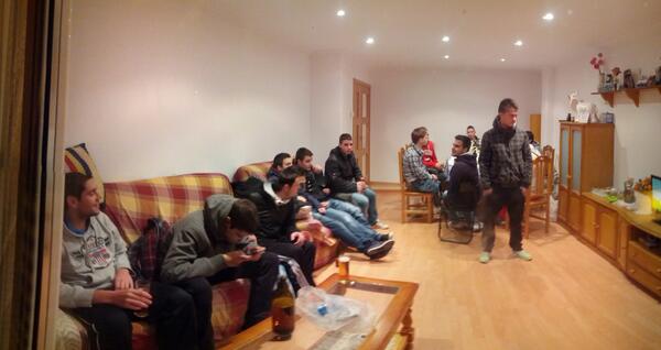 CasaAntonSL's tweet photo. En casa Abelitros de liada http://t.co/lLlqaqo2ug
