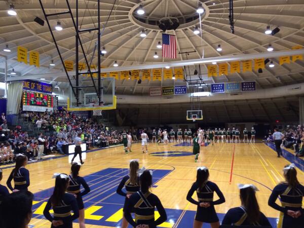 GBS_Sports's tweet photo. Men's basketball defeats Glenbrook North: Titans-44 Spartans-34 http://t.co/UFjvzIRgg2