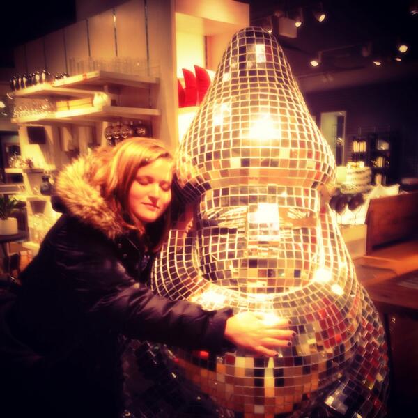 KayKayCrook's tweet image. I fell deeply in love this afternoon at a CB2. #ohgnomeyoudidnt