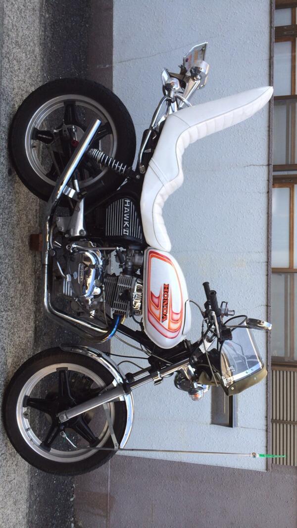 horiwaki_com99's tweet photo. 400Tのエンジン、フレーム N外装 気になった方DMください。  40だそうです。 http://t.co/W6KjsJbKxH
