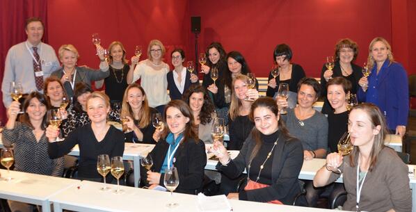 FrederiqHermine's tweet image. Réunion du club des #Fossettes au Grand Tasting. J&apos;en suis!