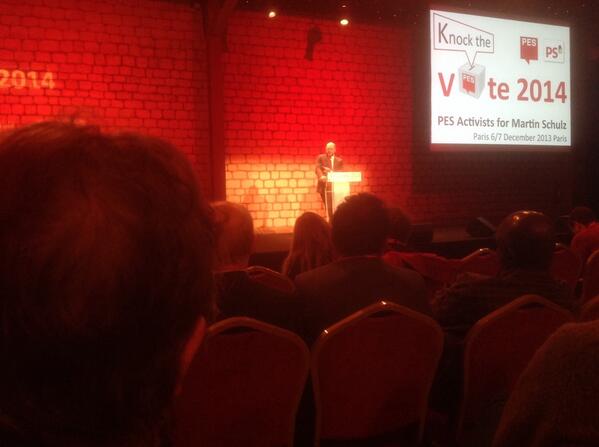 #schulz "on nous demande aujourd'hui des efforts pour... Les Banques. Comment être pour ça?" #PEScamp2 <a href="/PES_PSE/">PES 🌹🇪🇺</a>