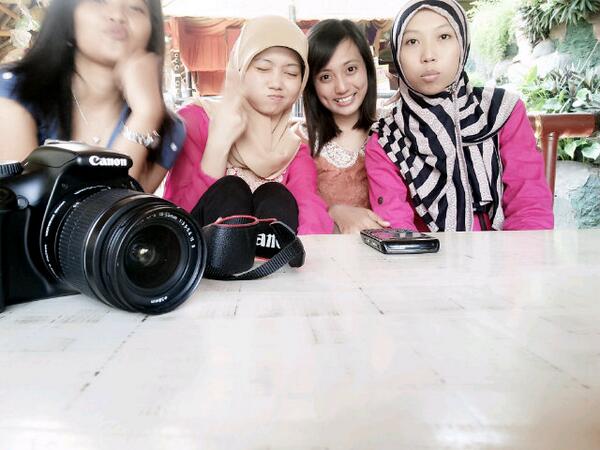 AristaFio's tweet photo. Pose tercantik jindles @novieandrika @pipitri28 http://t.co/vPehOiWcTI