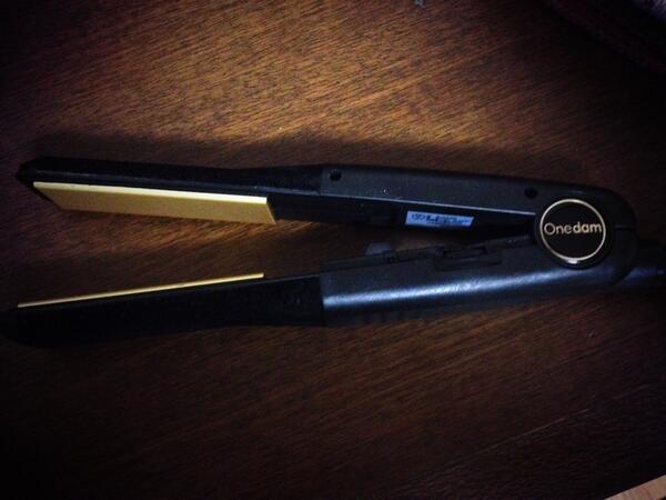 ヘアワックス 髪セット ファッション おすすめのアイロンはワンダムのストレートアイロンです 三科光平さんやakros オーシャン東京などでも使われてます ハネが作りやすくてめちゃ使いやすいです Http T Co Qriynzawyq Twitter