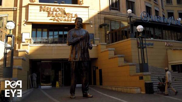 PopEyeGroup's tweet image. PopEyeAssociation | South Africa mourns for tata Mandela popeyeproduction.com/mandela-death-… ...