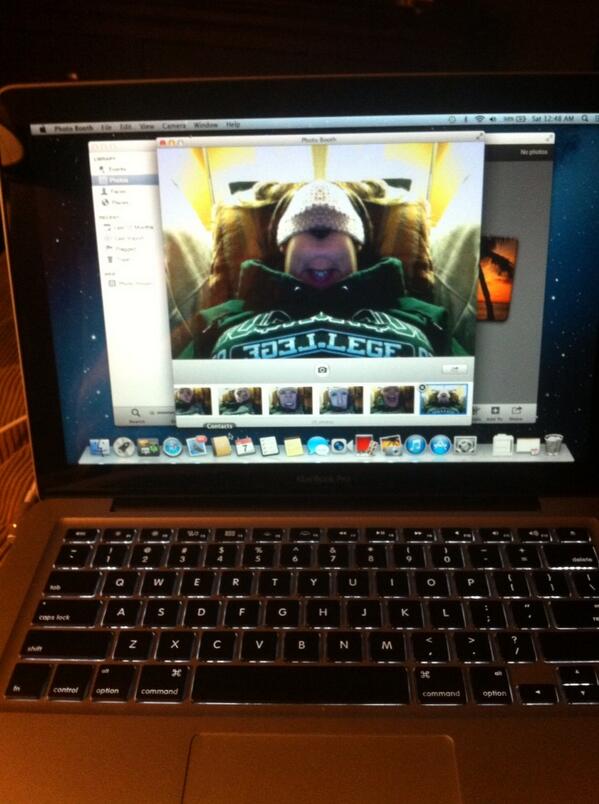 dujohnleslie's tweet image. Note to self "don't fall asleep when @EmStJeanSavoie has control of the laptop" #sleepwithoneeyeopen #cutie