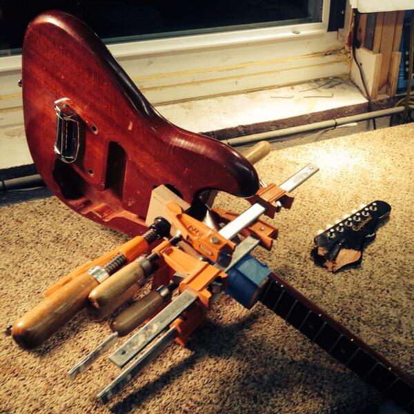 ChubbuckGuitars's tweet image. 1965 Epiphone Olympic :: neck-to-body repair. Headstock repair going down this weekend. #letsgetbacktogether